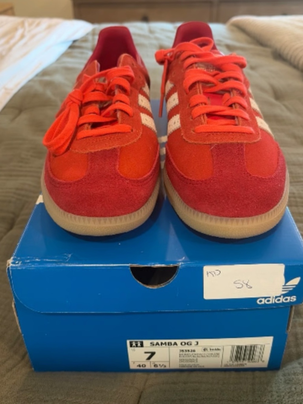 Juniors Adidas Samba OG - size 7 youth/8 Women